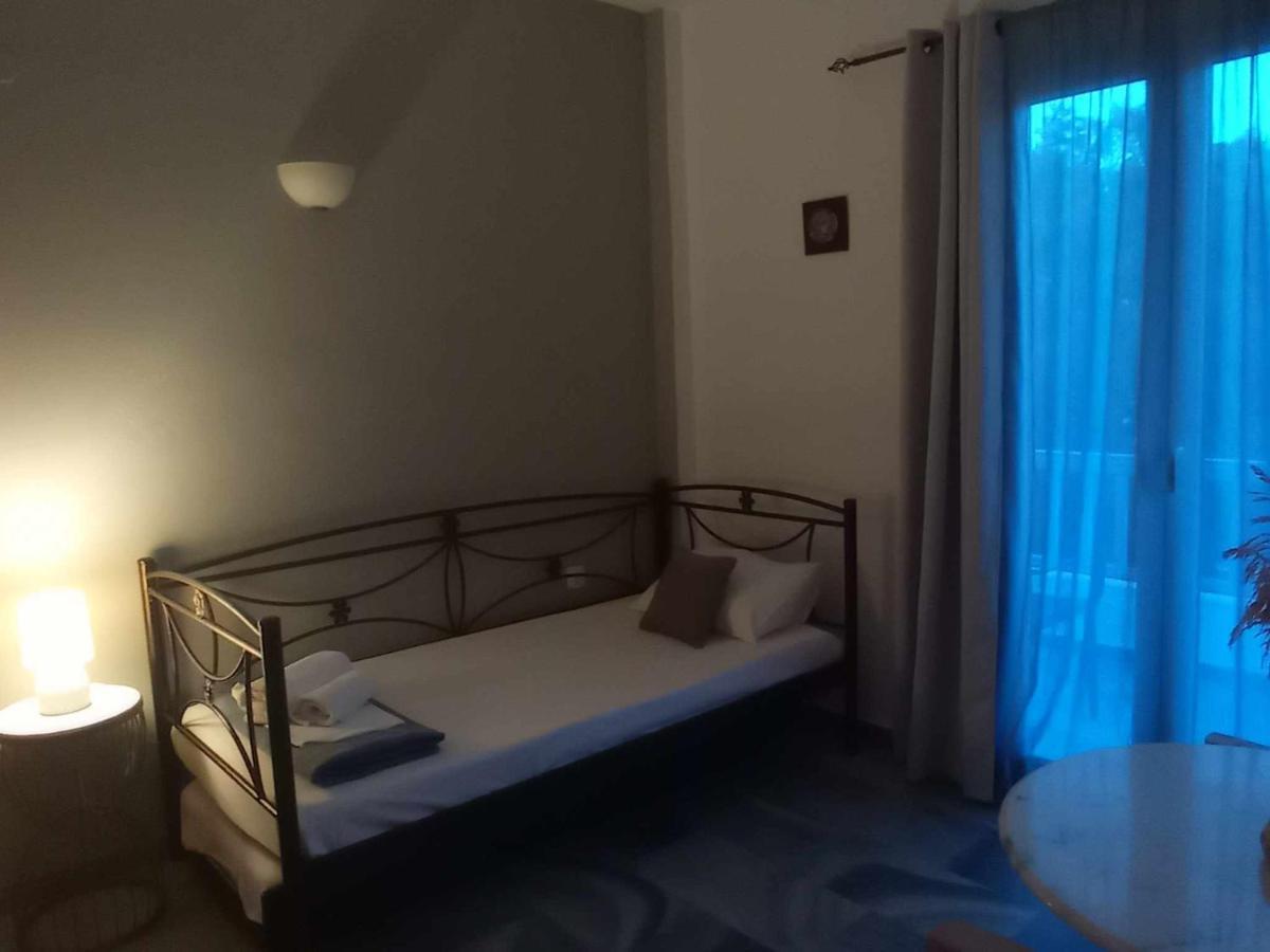 Kantouni Guest House By The Sea บาทซี ภายนอก รูปภาพ